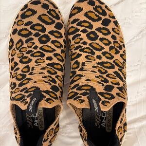 Skechers shoes